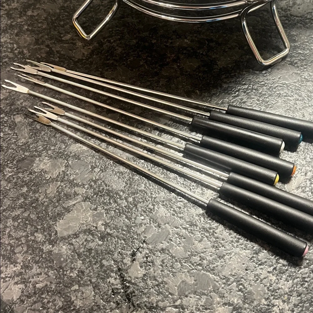 Cuisinart Stainless Steel Fondue Set w/ Colorful Handles set of 8 Possibly new